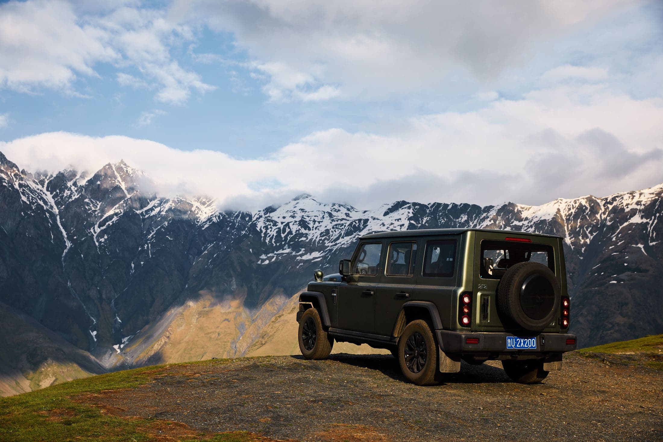 High Caucasus: Above the snow line
