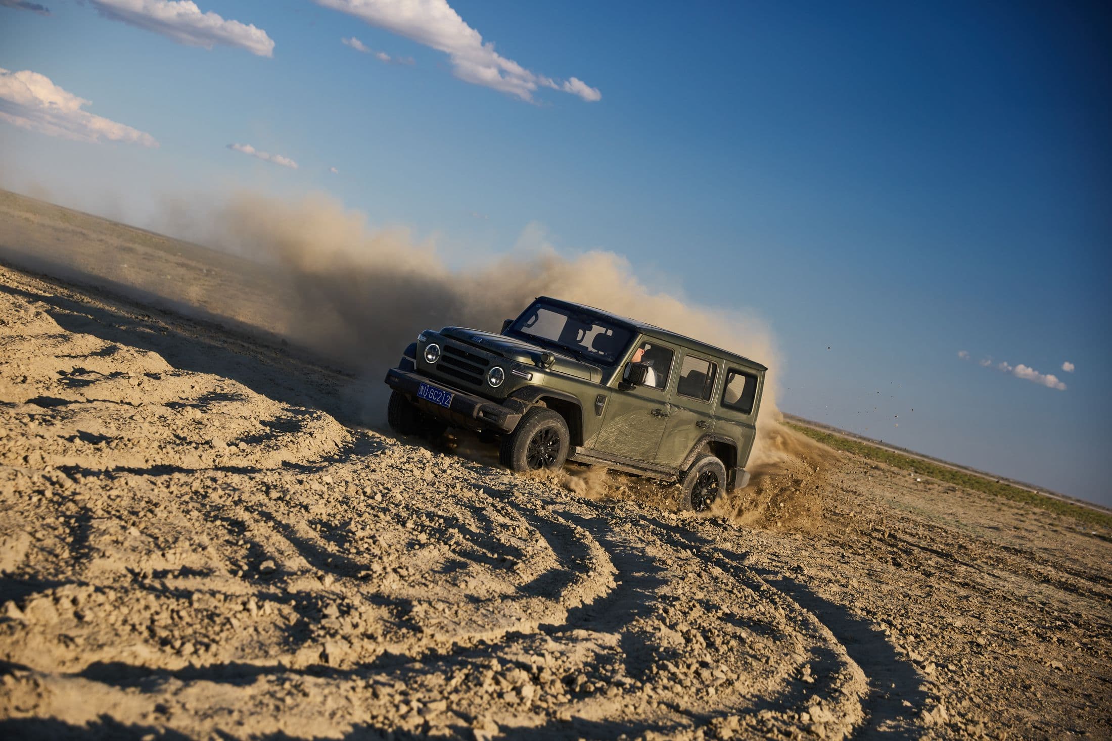 Dunes: Full lock in soft sand